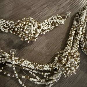 Elegant Beaded Necklace and Bracelet Set